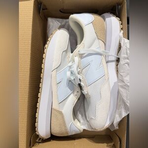 New Balance 237 Gray and Pink Running Shoes